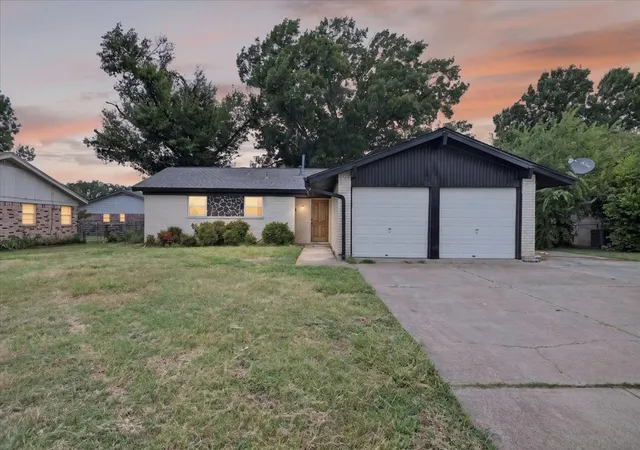 Homes for sale in North Richland Hills, TX | 5202 Cloyce Ct, North Richland Hills, TX 76180 | MLS# 21333722