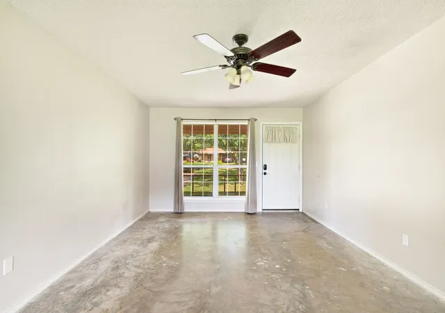 Homes for sale in Paris, TX | 4405 County Road 42600, Paris, TX 75462 | MLS# 21332971
