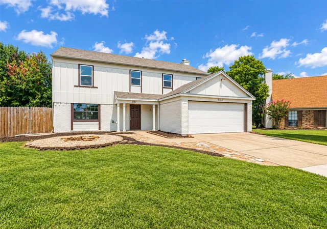 Photo 2 of Single family home for sale at 5104 Melody Ct, Flower Mound, TX 75028 | MLS# 21331309 | Listing updated on 2026-09-25