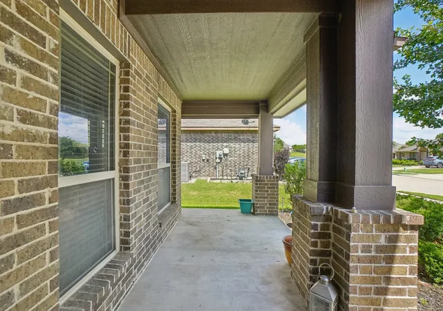 Photo 2 of Sale Pending at 1075 Carpenter Ct, Lavon, TX 75166 | MLS# 21332347 | Listing updated on 2026-08-22