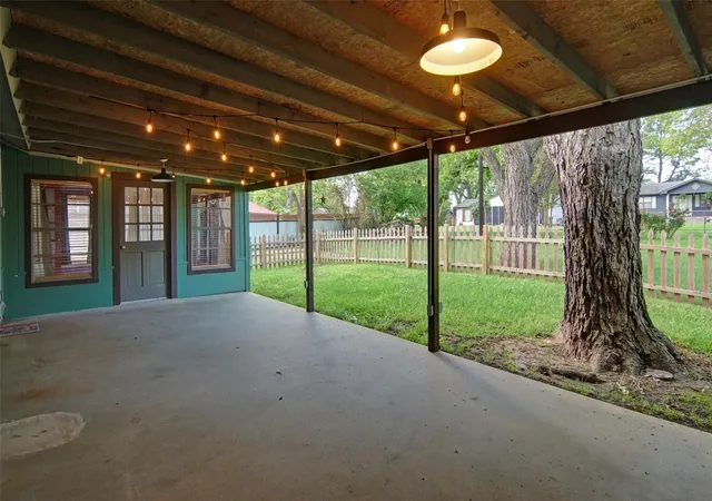 Photo 3 of Single family home for sale at 436 E El Camino Real, Weatherford, TX 76087 | MLS# 21334068 | Listing updated on 2026-07-17