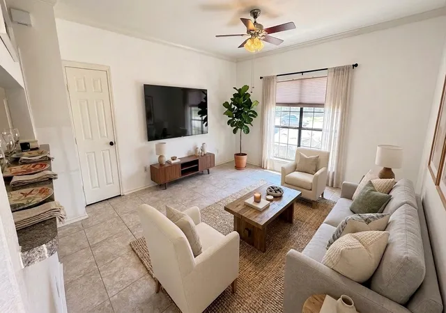 Listing Photo 5 - Condo for sale in building located at 226 Samuel Blvd, Coppell, TX 75019 - Unit #F1