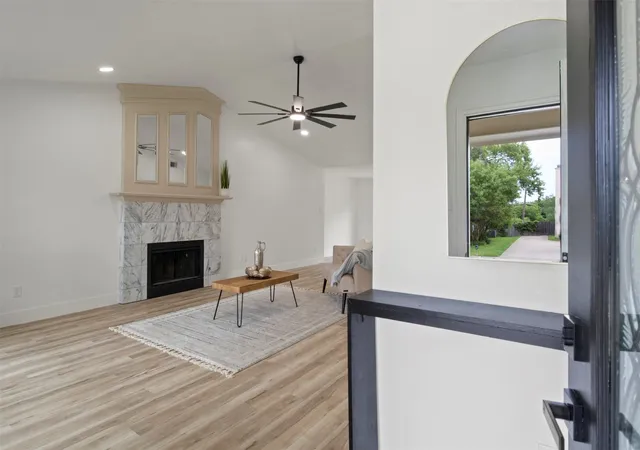 Photo 4 of Sale Pending at 1612 Huntington Dr, Mesquite, TX 75149 | MLS# 21333561 | Listing updated on 2026-08-29