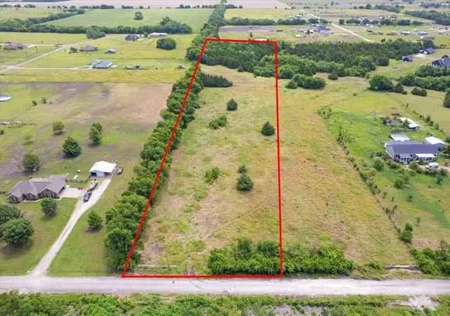 Photo 1 of Land for sale at 10843 E Line Rd, Trenton, TX 75490 | MLS# 21332754 | Listing updated on 2026-07-17