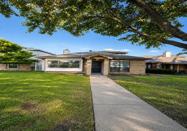 1st image of 1928 La Prada Pkwy, Mesquite, TX 75150 | MLS# 21334094