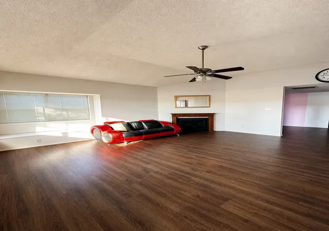 2nd image of 1928 La Prada Pkwy, Mesquite, TX 75150 | MLS# 21334094