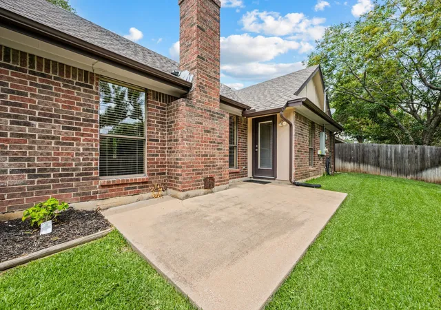 Homes for sale in North Richland Hills, TX | 7420 Meadowview Ter, North Richland Hills, TX 76182 | MLS# 21331977