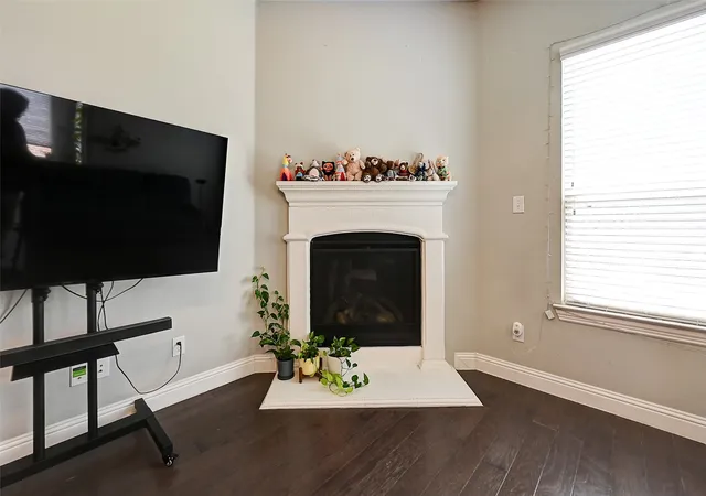 Photo 3 of Single family home for sale at 4016 Blessington Dr, Frisco, TX 75036 | MLS# 21328913 | Listing updated on 2026-08-03