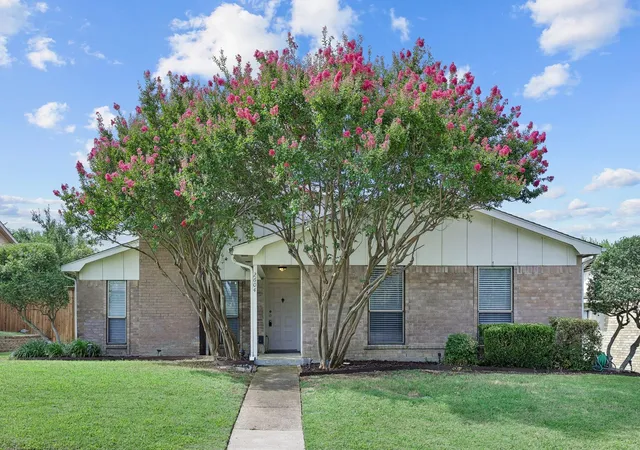 Photo 1 of Single family home for sale at 2604 Winding Creek Dr, Carrollton, TX 75007 | MLS# 21334105 | Listing updated on 2026-07-21
