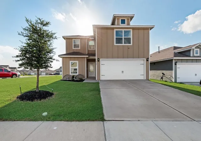 Photo 2 of Single family home for sale at 964 American Flyer Blvd, Fort Worth, TX 76108 | MLS# 21333601 | Listing updated on 2026-08-19