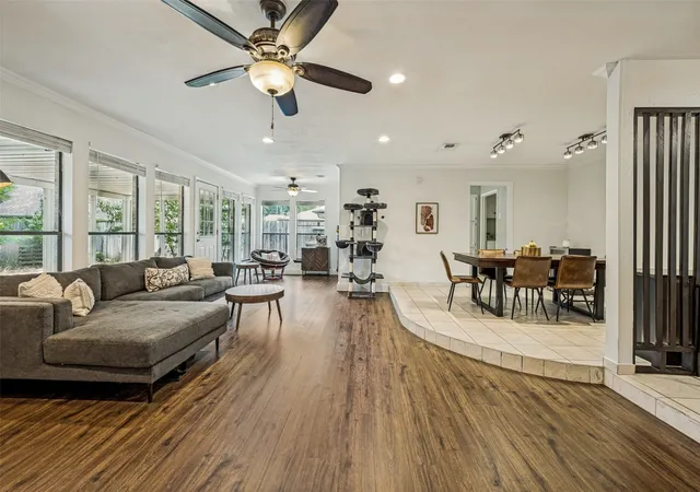 Photo 3 of Single family home for sale at 3410 Sheridan Ct, Arlington, TX 76017 | MLS# 21320116 | Listing updated on 2026-08-31