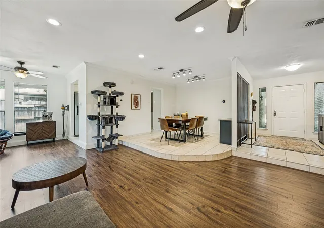 Photo 4 of Single family home for sale at 3410 Sheridan Ct, Arlington, TX 76017 | MLS# 21320116 | Listing updated on 2026-08-31
