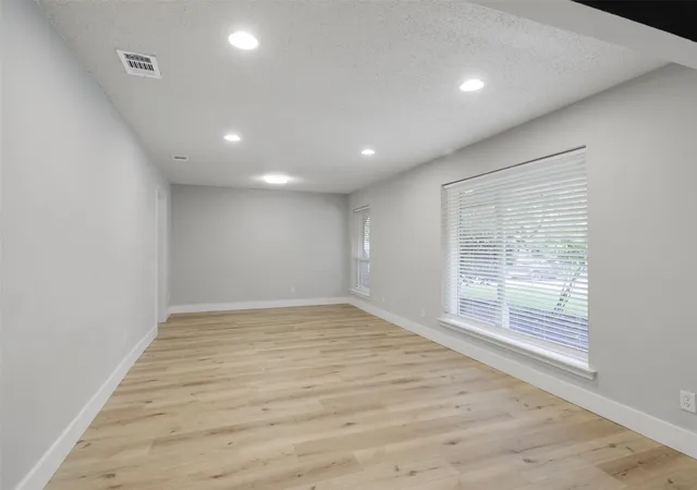 Photo 4 of Sale Pending at 13620 Spring Grove Ave, Dallas, TX 75240 | MLS# 21332666 | Listing updated on 2026-07-23