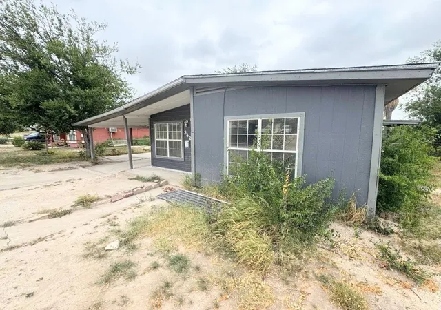 4th image of 346 Marshall Smith Dr, Del Rio, TX 78840 | MLS# 21332622