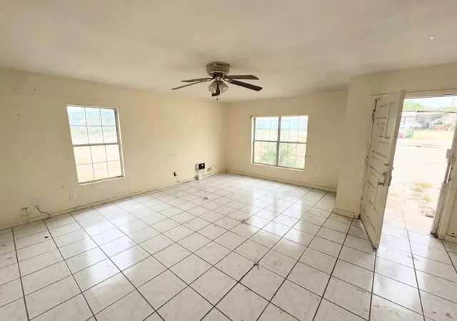 5th image of 346 Marshall Smith Dr, Del Rio, TX 78840 | MLS# 21332622