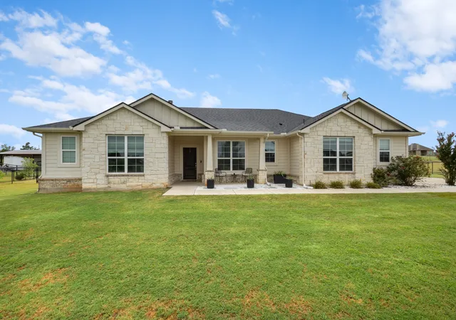 Photo 1 of Single family home for sale at 170 Spring Creek Cir, Paradise, TX 76073 | MLS# 21333208 | Listing updated on 2026-07-25