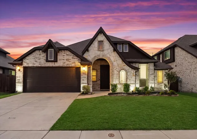 Photo 1 of Single family home for sale at 3904 Holly Springs Ln, Kaufman, TX 75142 | MLS# 21333500 | Listing updated on 2026-07-19