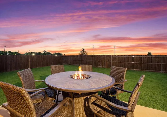 Photo 3 of Single family home for sale at 3904 Holly Springs Ln, Kaufman, TX 75142 | MLS# 21333500 | Listing updated on 2026-07-19