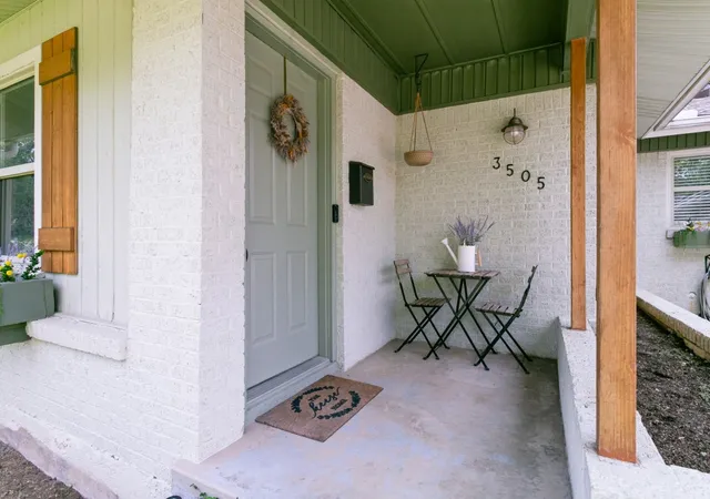Photo 2 of Sale Pending at 3505 Cromart Ave, Fort Worth, TX 76133 | MLS# 21322827 | Listing updated on 2026-08-20