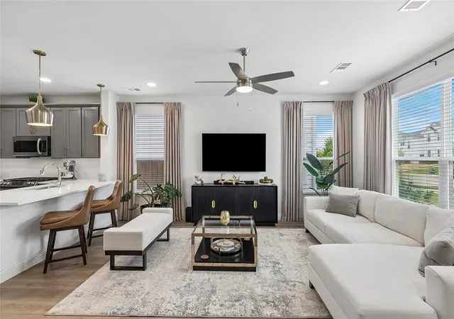 Photo 3 of Townhouse for sale at 3445 Vista Highlands Ln, Fort Worth, TX 76135 | MLS# 21334195 | Listing updated on 2026-08-17