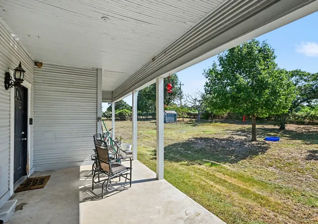 Photo 3 of Single family home for sale at 1060 County Road 4360, Decatur, TX 76234 | MLS# 21323611 | Listing updated on 2026-07-20