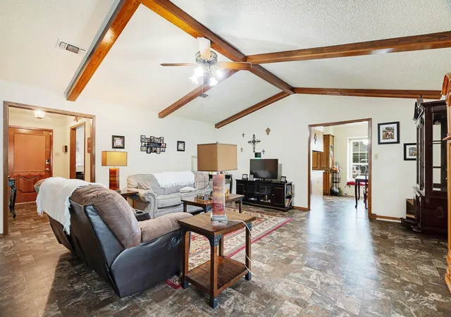 Homes for sale in Paris, TX | 820 Ne 32Nd, Paris, TX 75460 | MLS# 21332259