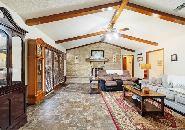 Homes for sale in Paris, TX | 820 Ne 32Nd, Paris, TX 75460 | MLS# 21332259