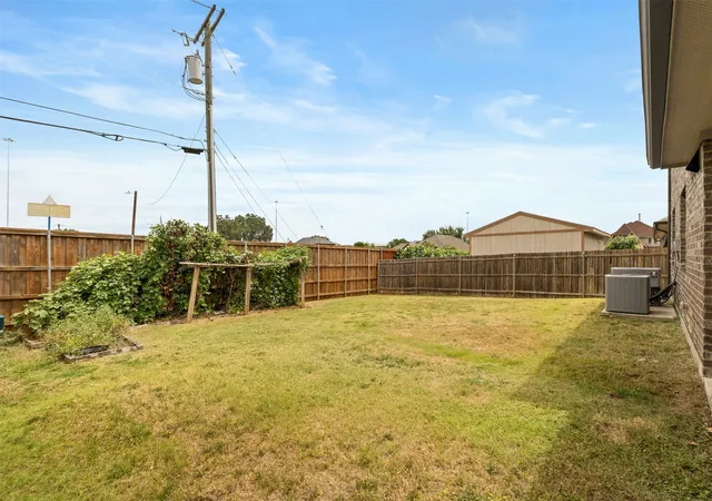 Homes for sale in Euless, TX | 603 E Alexander Ln, Euless, TX 76040 | MLS# 21323818
