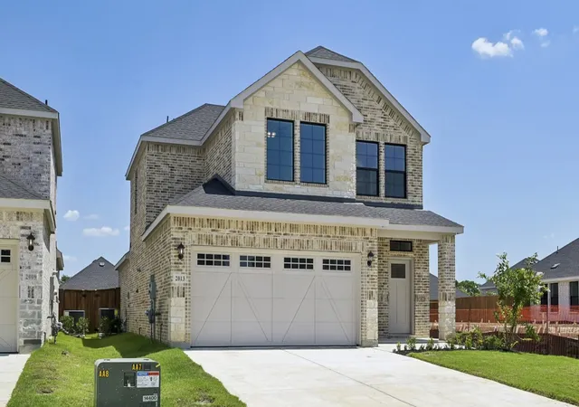 Photo 2 of Sale Pending at 2013 Whispering Ln, Celina, TX 75009 | MLS# 21334237 | Listing updated on 2026-10-07