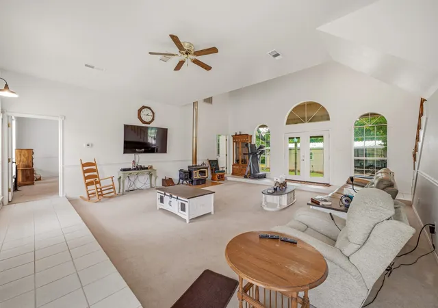 Photo 4 of Single family home for sale at 7835 N Us Hwy 377, Stephenville, TX 76401 | MLS# 21334206 | Listing updated on 2026-09-01