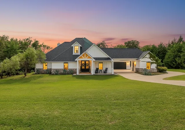 Photo 1 of Single family home for sale at 1901 Spring Mountain Rd, Cross Roads, TX 76227 | MLS# 21330237 | Listing updated on 2026-09-27