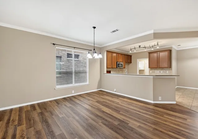 Photo 4 of Single family home for sale at 3801 Stone Oak Blvd, Denton, TX 76210 | MLS# 21334076 | Listing updated on 2026-08-17