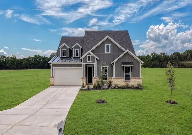 Photo 1 of Single family home for sale at 1040 Salvation Dr, Weatherford, TX 76088 | MLS# 21283738 | Listing updated on 2026-10-06