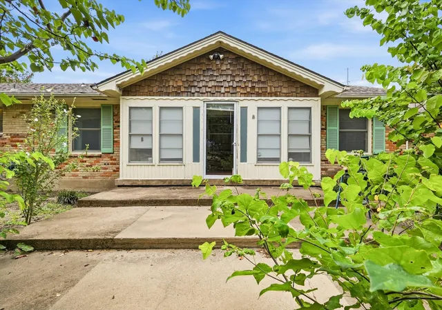 Photo 3 of Single family home for sale at 10894 State Hwy 205, Lavon, TX 75166 | MLS# 21330794 | Listing updated on 2026-08-21