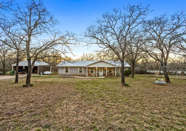 Photo 2 of Single family home for sale at 241 County Road 3689, Paradise, TX 76073 | MLS# 21334389 | Listing updated on 2026-07-18
