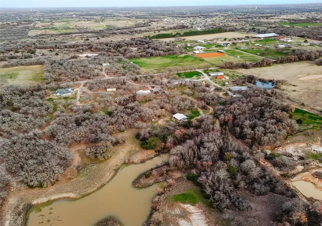 Homes for sale in Paradise, TX | 241 County Road 3689, Paradise, TX 76073 | MLS# 21334389