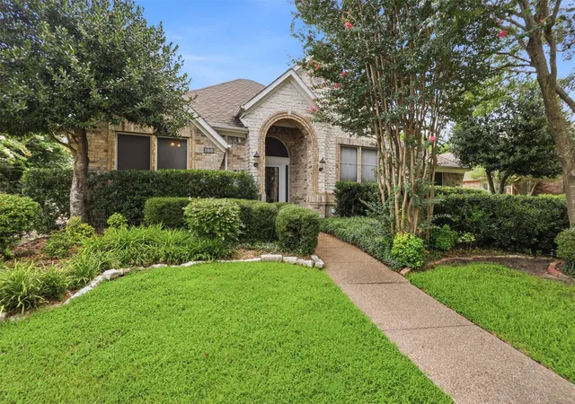 Photo 1 of Single family home for sale at 3405 Westshore Dr, Rowlett, TX 75088 | MLS# 21332109 | Listing updated on 2026-09-16