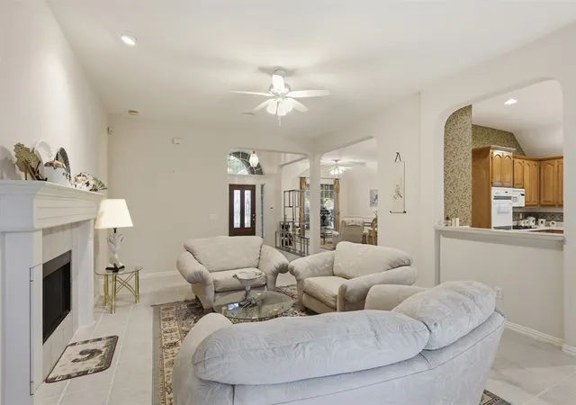 Photo 2 of Single family home for sale at 3405 Westshore Dr, Rowlett, TX 75088 | MLS# 21332109 | Listing updated on 2026-09-16