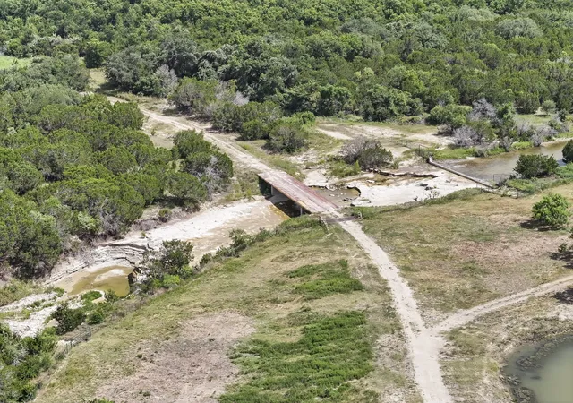 Photo 4 of House for sale at 1042 Hwy 174, Meridian, TX 76665 | MLS# 21330750 | Listing updated on 2026-08-19