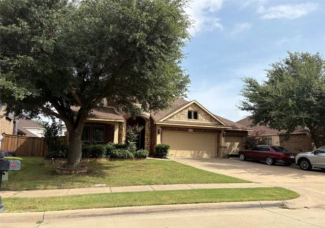 2nd image of 2756 Explorador, Grand Prairie, TX 75054 | MLS# 21334162