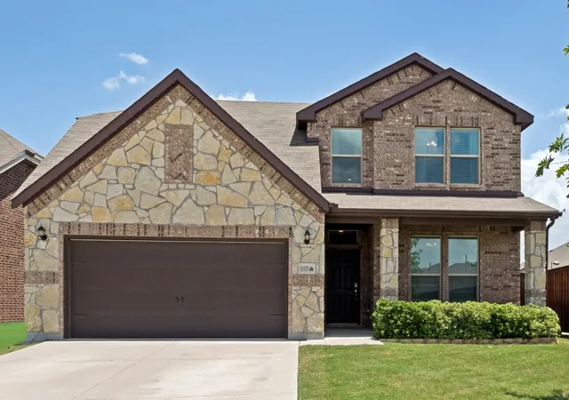 Photo 1 of Single family home for sale at 11520 Aspen Meadows Ct, Aubrey, TX 76227 | MLS# 21327059 | Listing updated on 2026-09-18