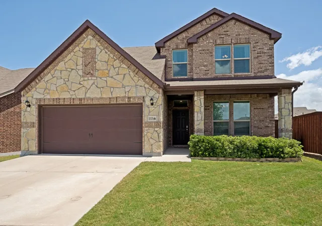 Photo 2 of Single family home for sale at 11520 Aspen Meadows Ct, Aubrey, TX 76227 | MLS# 21327059 | Listing updated on 2026-09-18