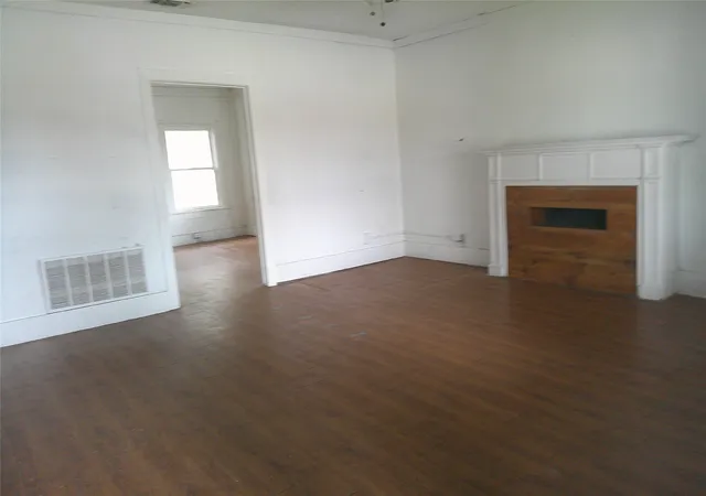 Photo 4 of Single family home for sale at 340 Butternut St, Abilene, TX 79602 | MLS# 21334466 | Listing updated on 2026-07-18