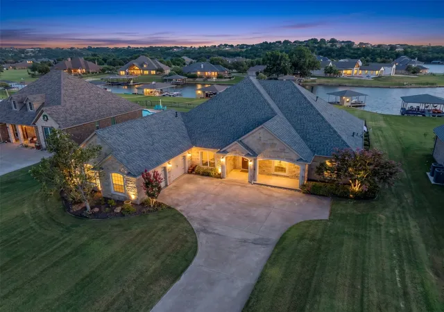 Photo 1 of Single family home for sale at 2009 Canaveral Ct, Granbury, TX 76048 | MLS# 21323761 | Listing updated on 2026-10-02