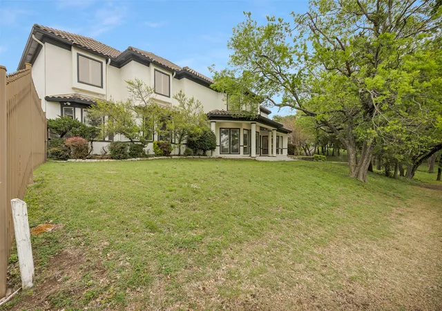 Photo 3 of Single family home for sale at 1813 Richlen Wy, Desoto, TX 75115 | MLS# 21334517 | Listing updated on 2026-07-21