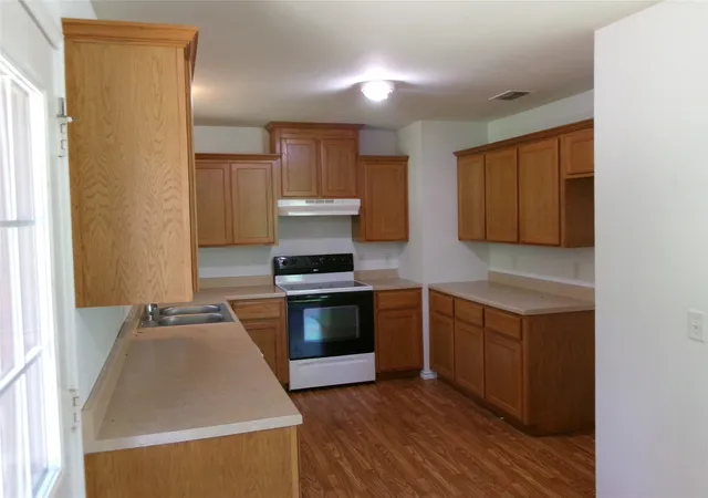 2nd image of 204 Maxwell St, Sulphur Springs, TX 75482 | MLS# 21332050