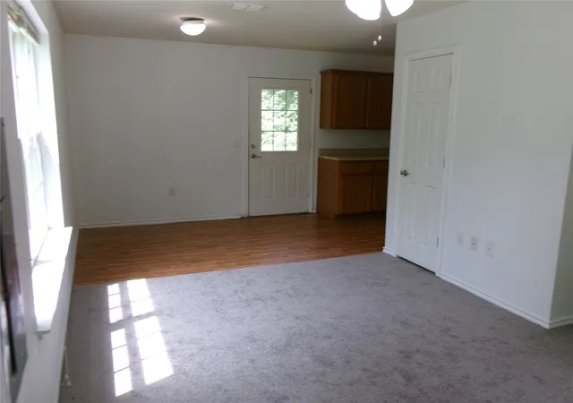 4th image of 204 Maxwell St, Sulphur Springs, TX 75482 | MLS# 21332050