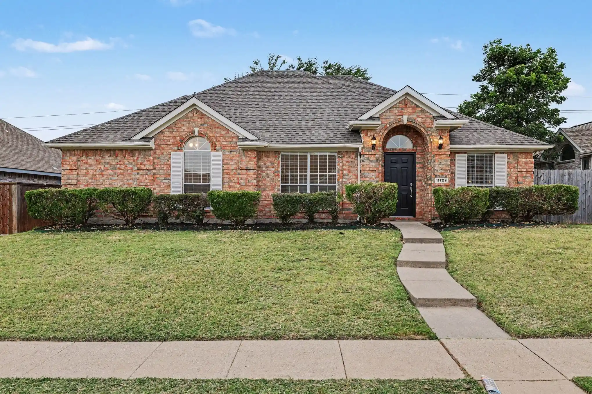 Photo 1 of Single family home for sale at 11709 Amber Valley Dr, Frisco, TX 75035 | MLS# 21311334 | Listing updated on 2026-10-28