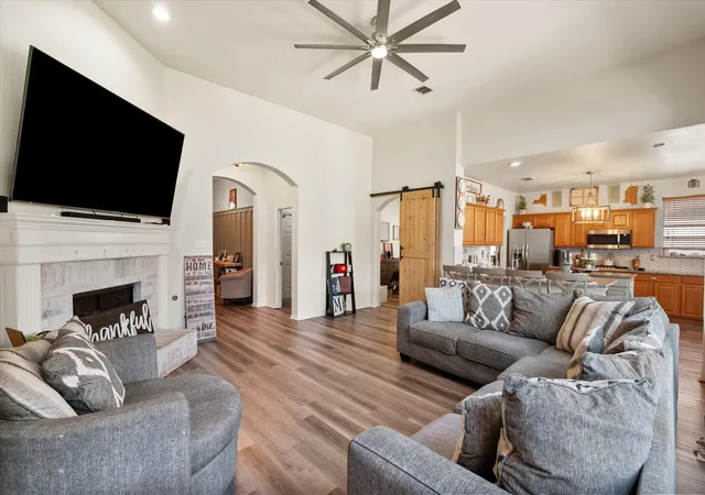 Photo 4 of Sale Pending at 2930 Cheshire Wy, Grand Prairie, TX 75052 | MLS# 21330782 | Listing updated on 2026-08-22