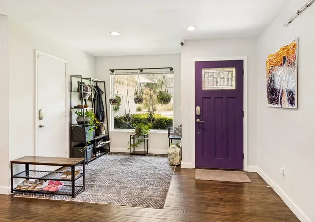 Photo 3 of Single family home for sale at 7045 Gaston Pkwy, Dallas, TX 75214 | MLS# 21334352 | Listing updated on 2026-08-26